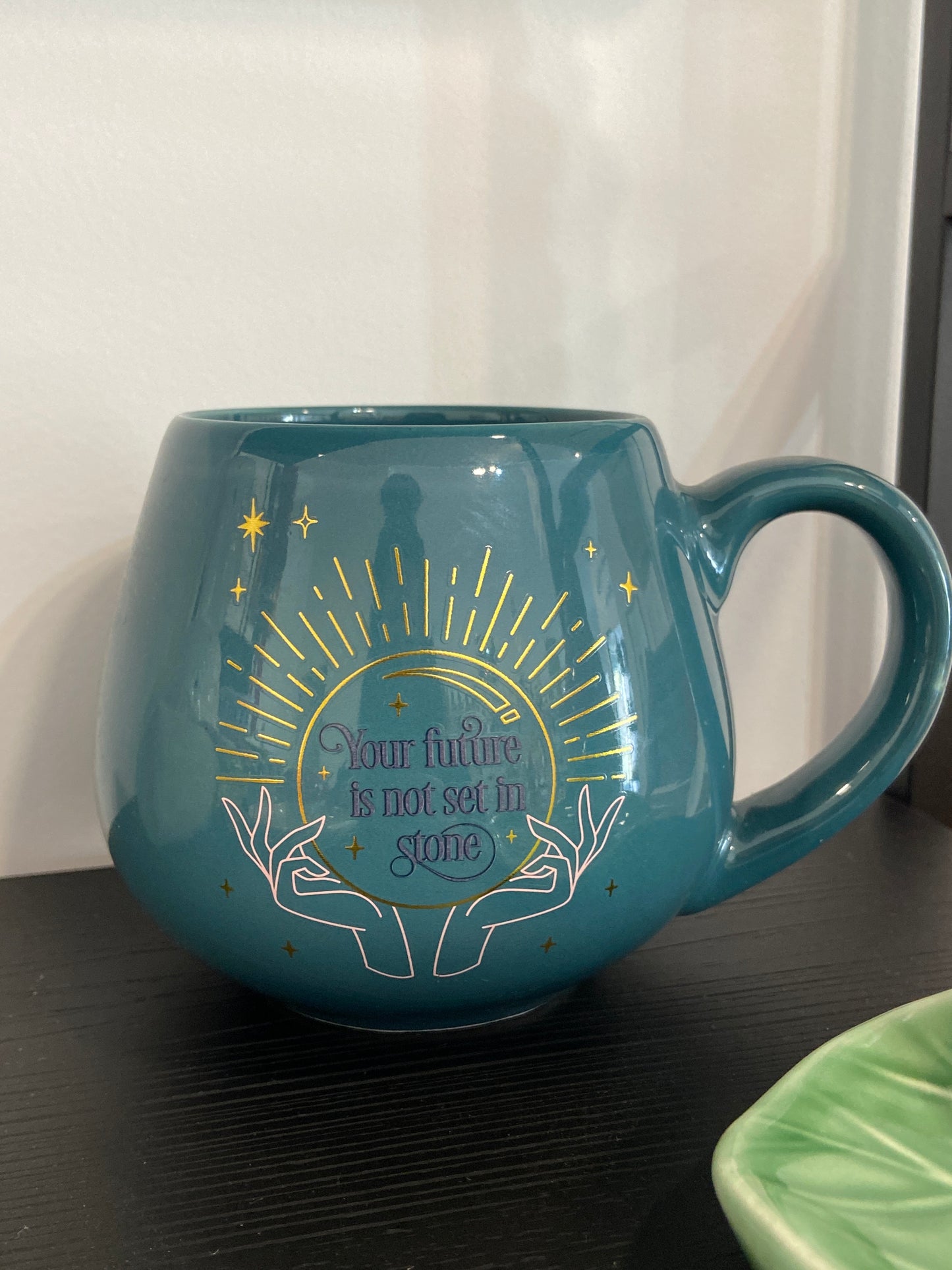 Taza "Your future is not set in stone"