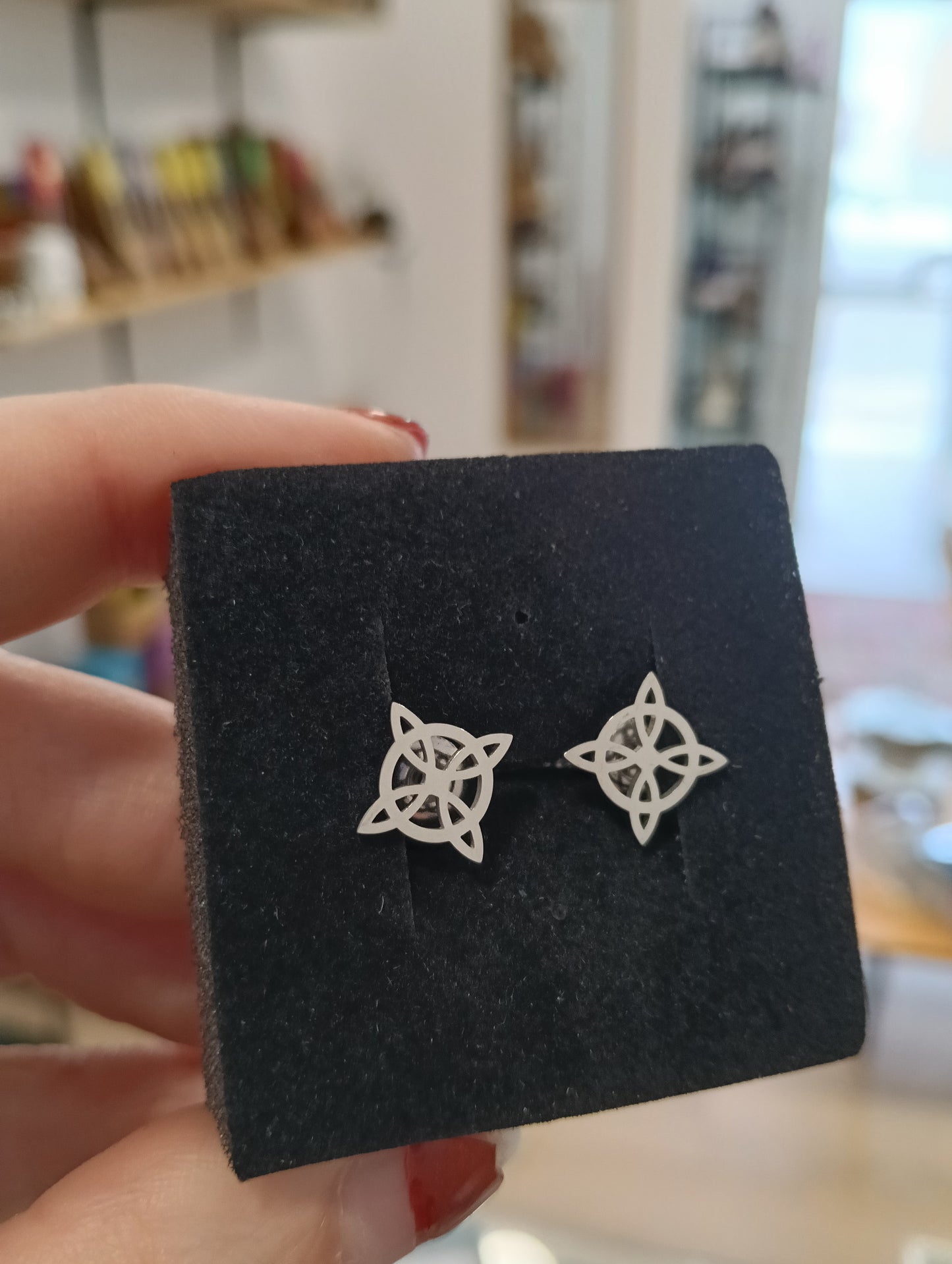 Pendientes acero nudo de bruja