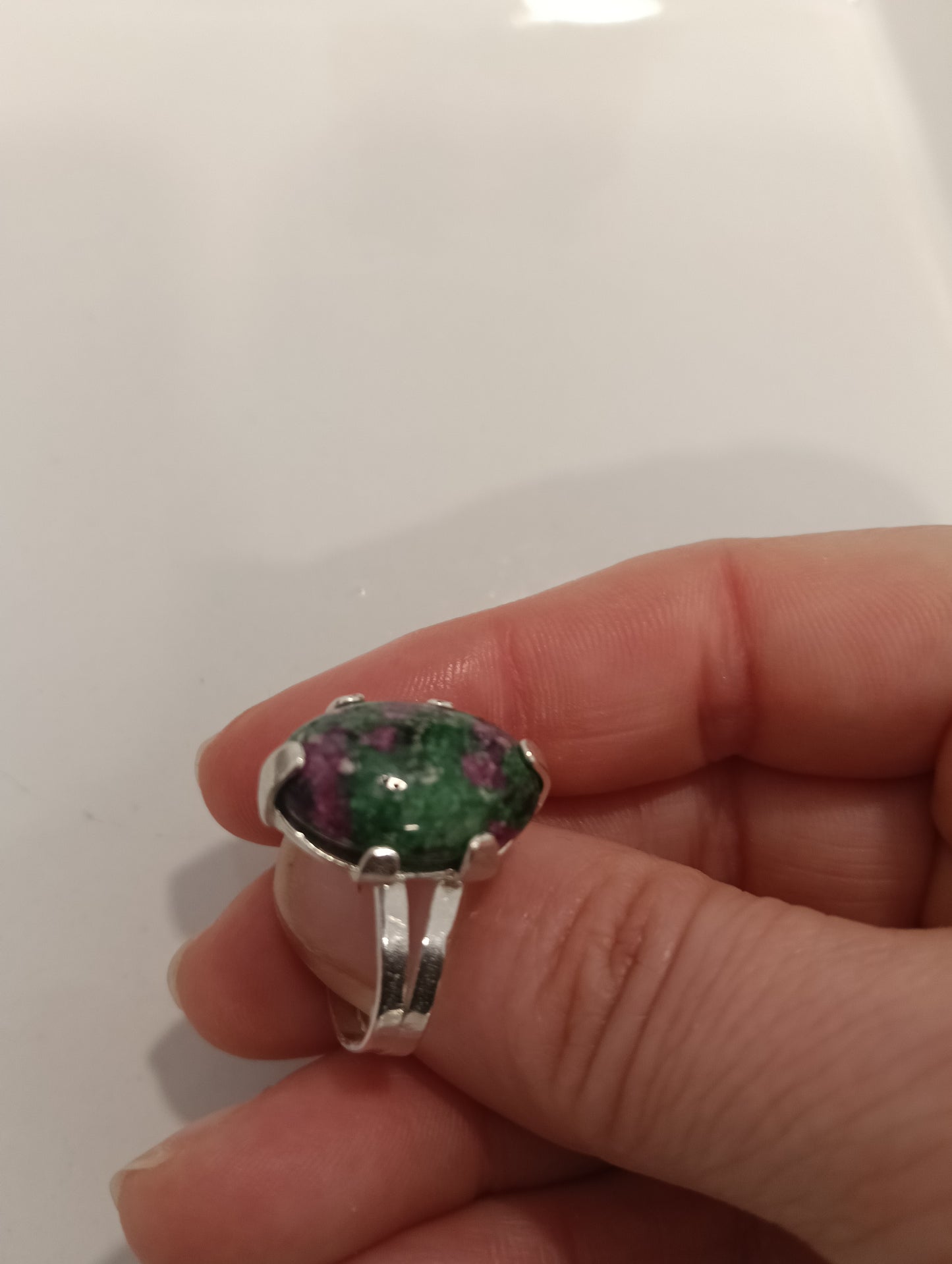 Anillo ajustable en plata 925 zoisita rubi