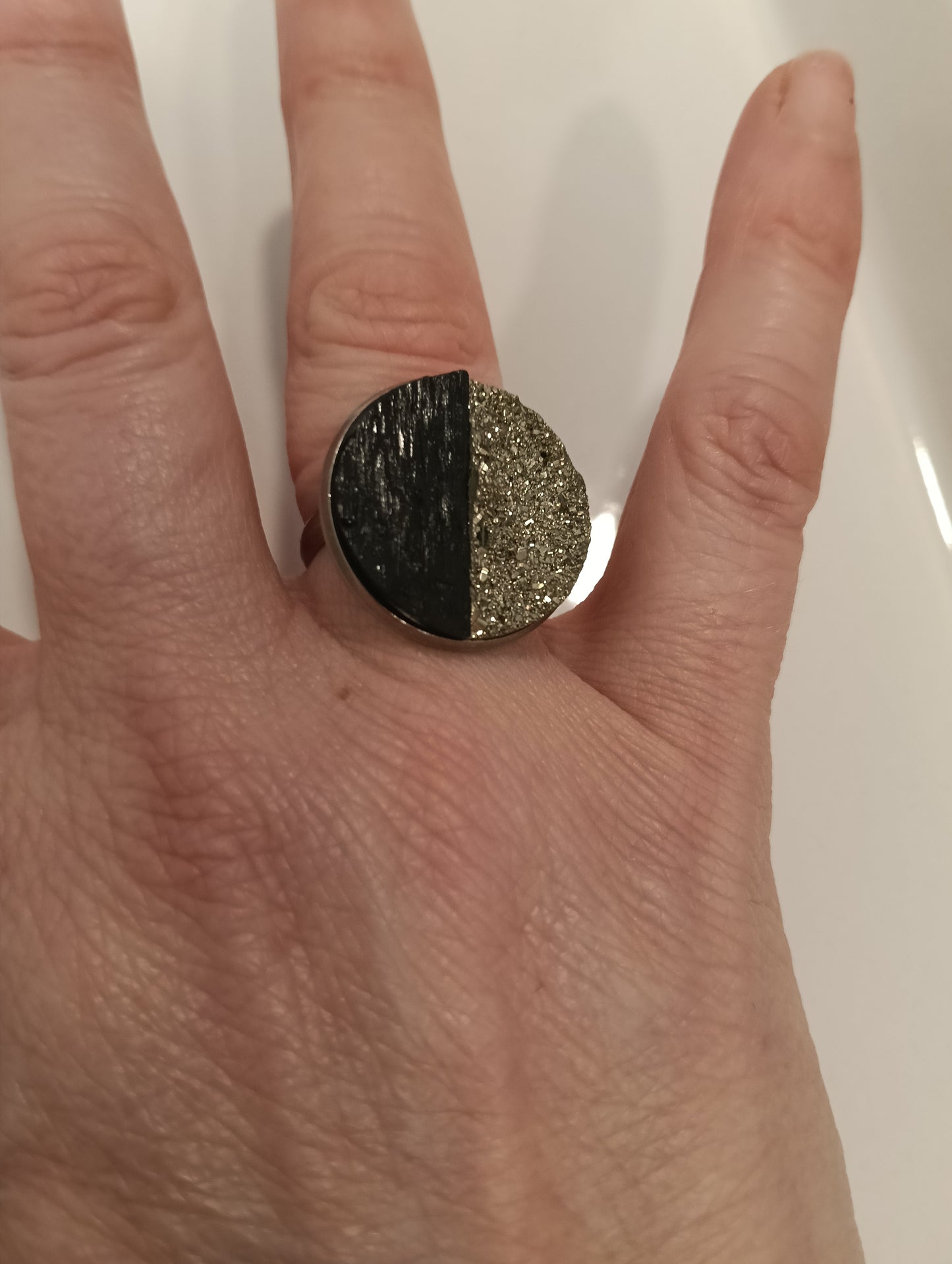 Anillo ajustable acero, turmanila y pirita ✨🪬