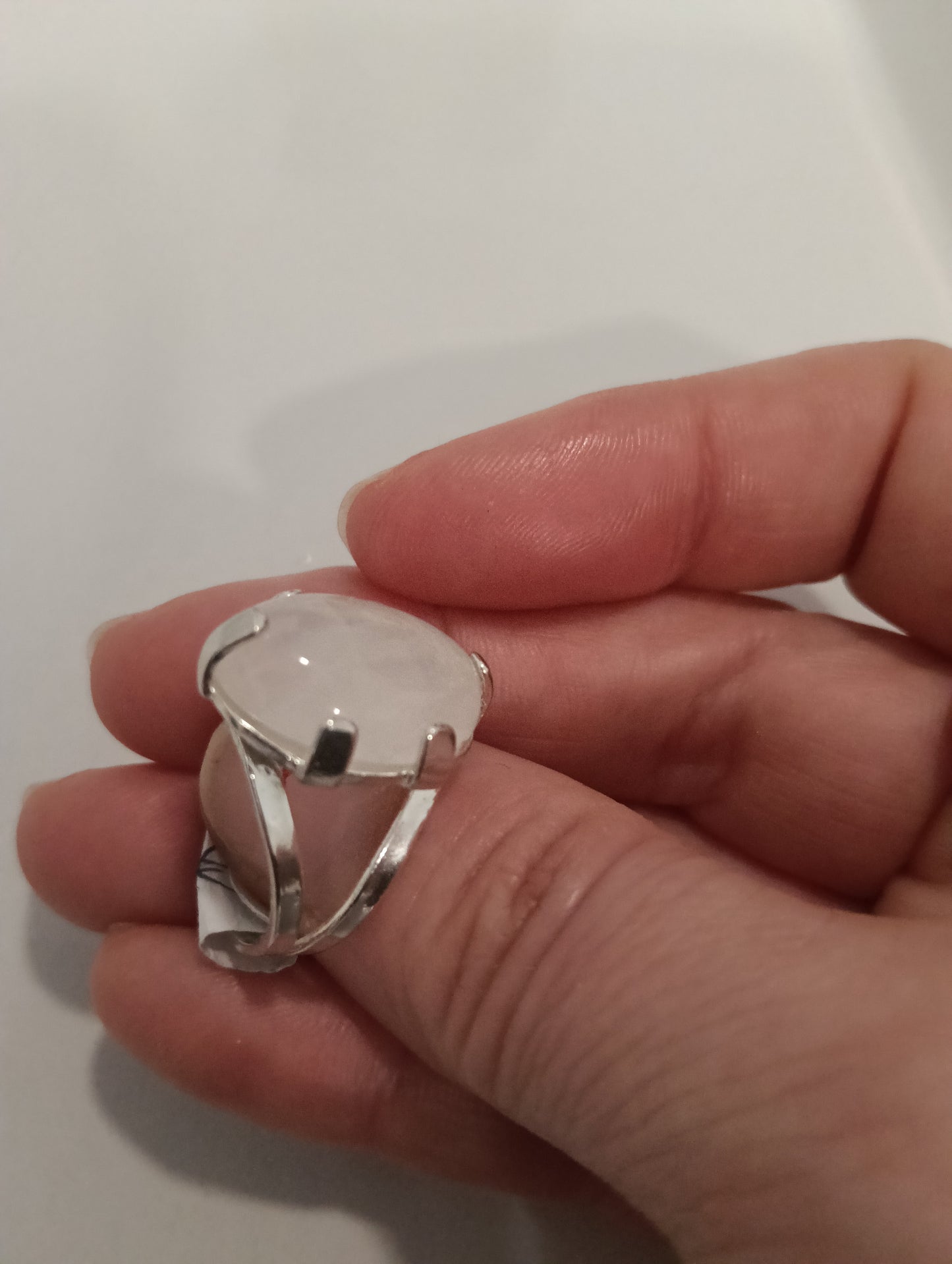 Anillo en plata ajustable cuarzo blanco 🤍